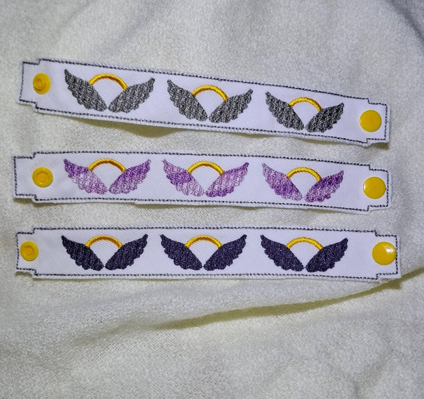 Anhänger oder Armband Flügel Motiv 13x18 Rahmen
