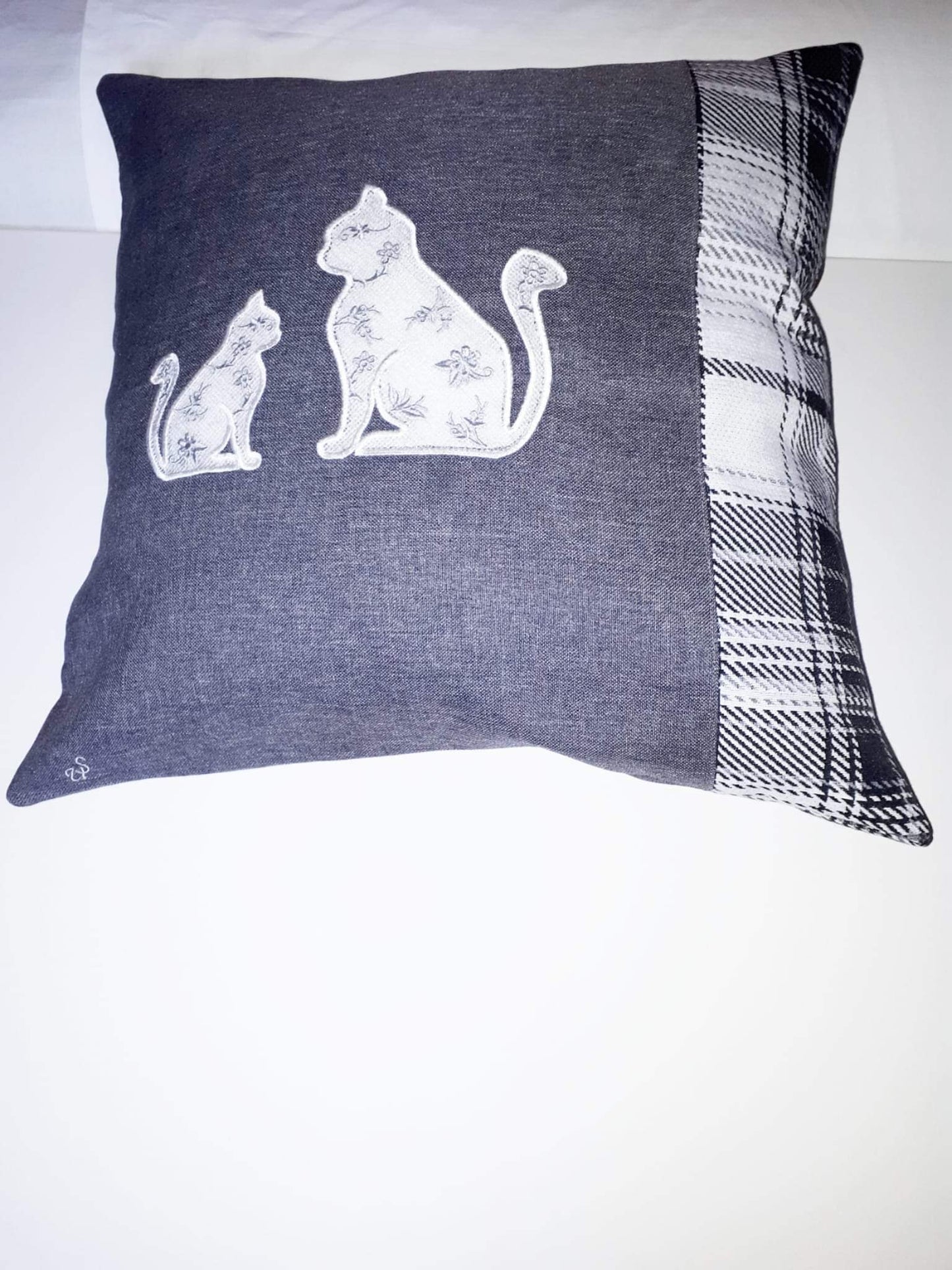 Lace Katze und Applikation in je zwei Größen