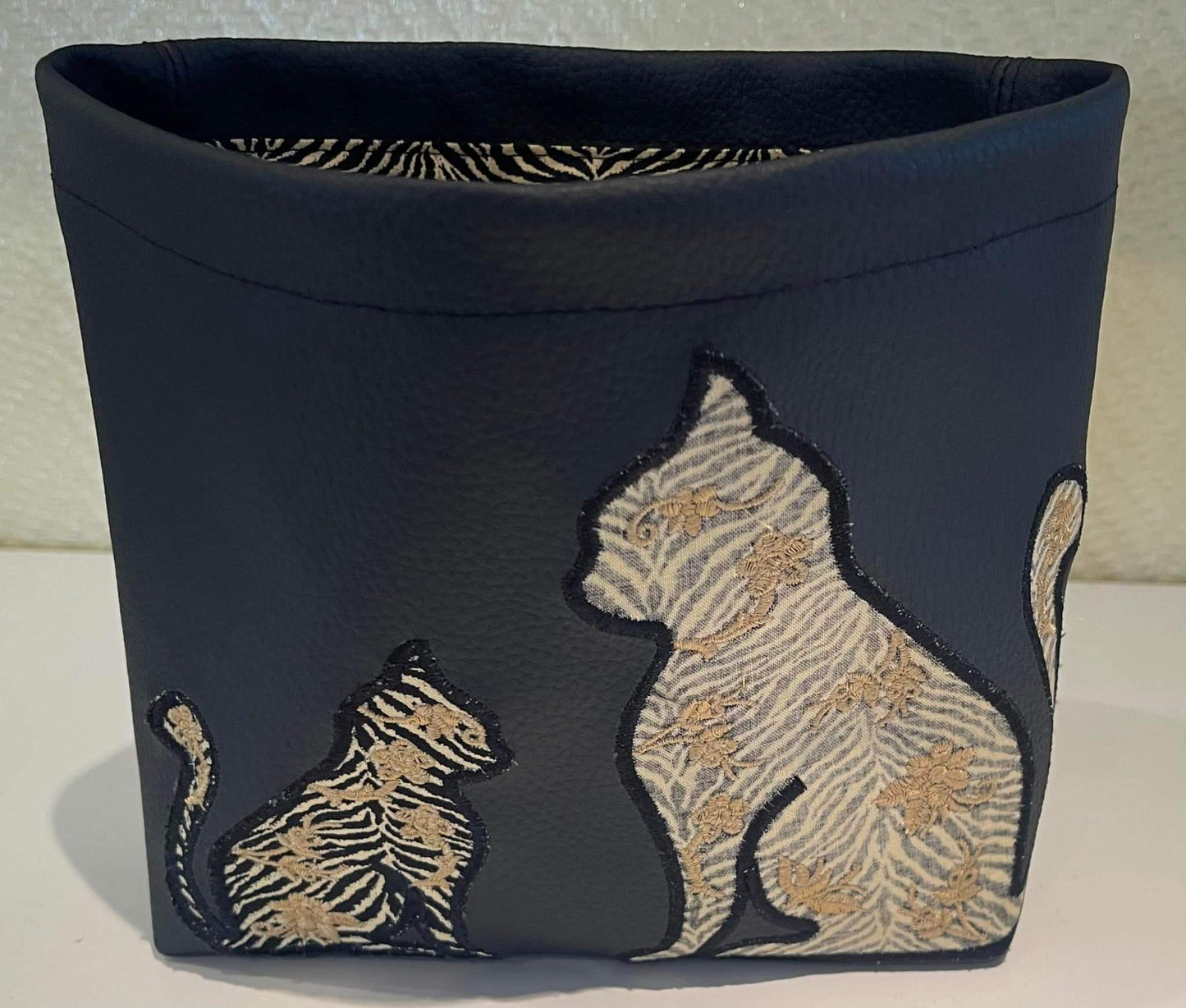 Lace Katze und Applikation in je zwei Größen
