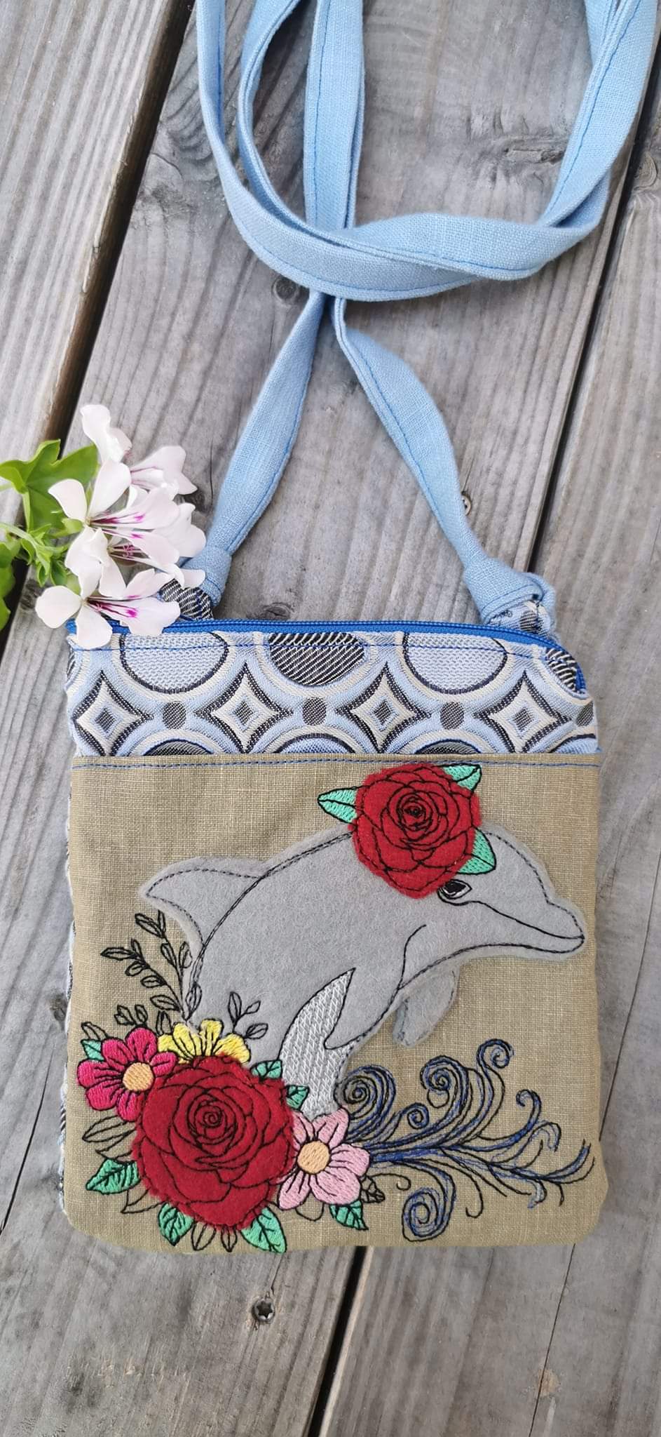 Delfin im Blumen Meer Doodle Skizze 3 Größen ab 13x14