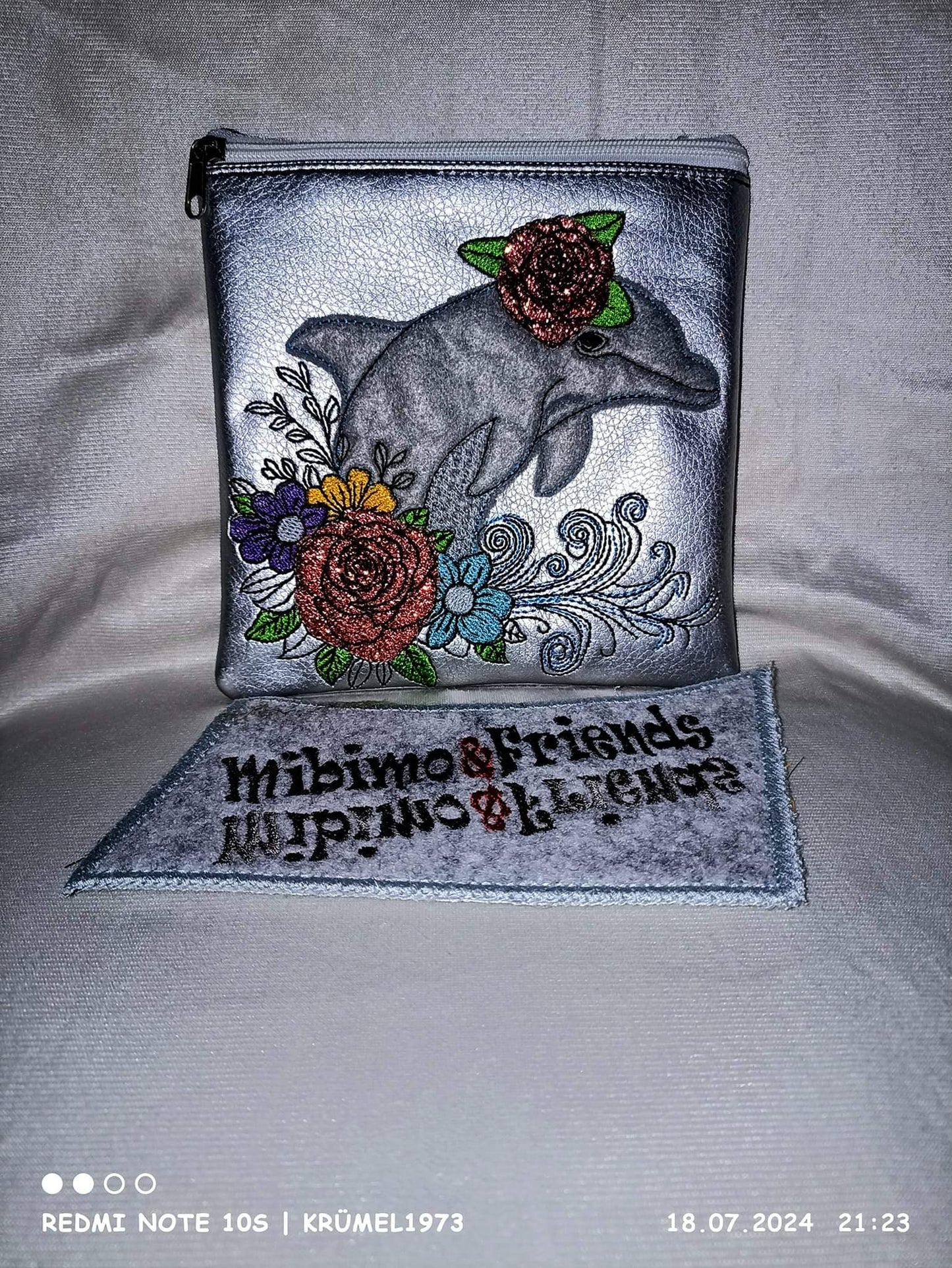 Delfin im Blumen Meer Doodle Skizze 3 Größen ab 13x14