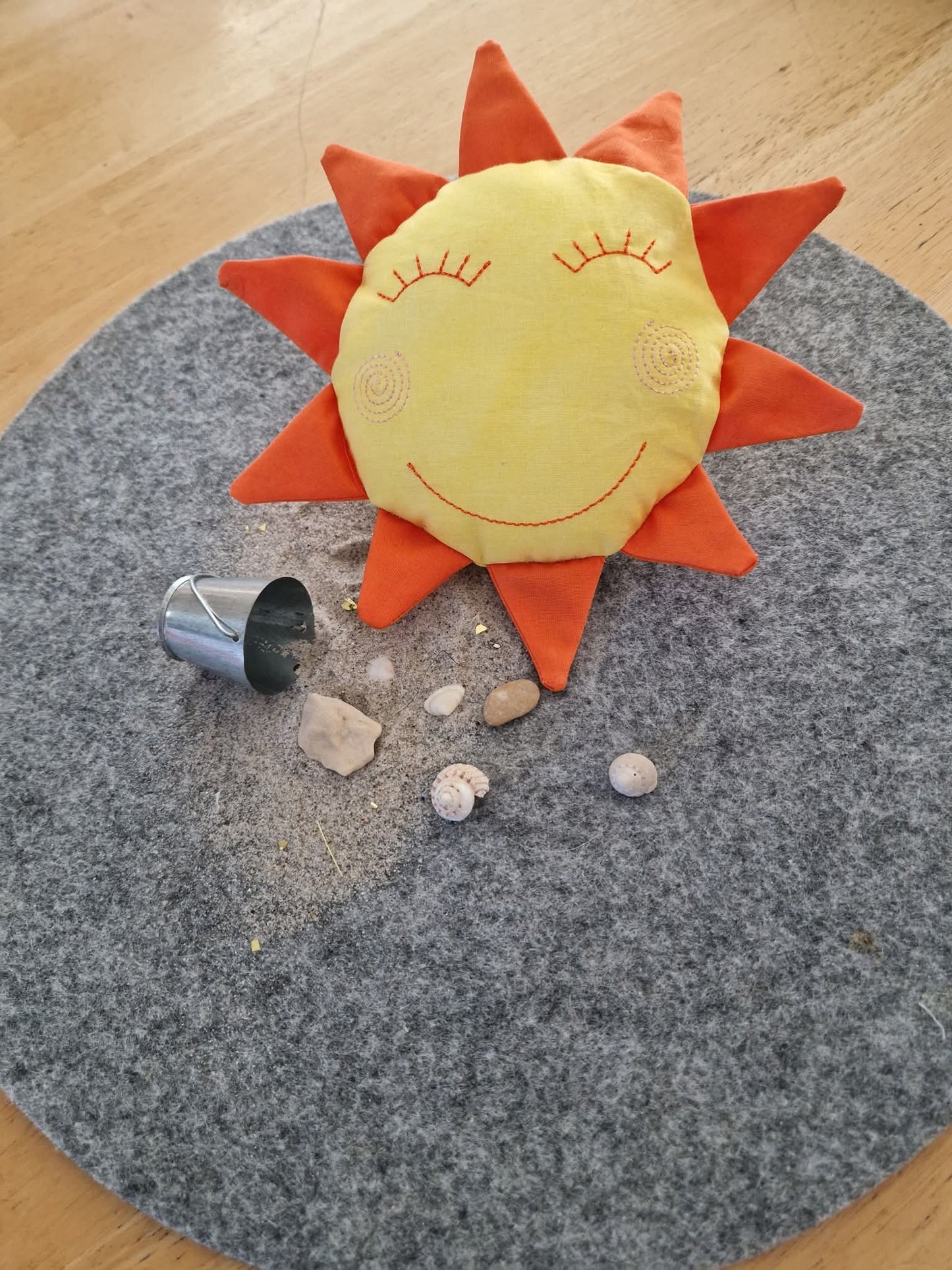 ITH Sonne ab 13x13  aus dem Frühlingskalender 2026 in 4 Größen